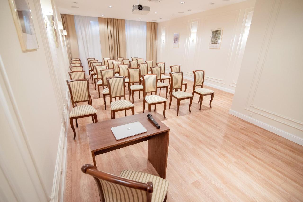 W Sercu Krakowa Aparthotel Ngoại thất bức ảnh